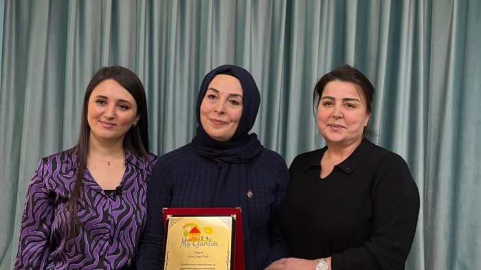 Esra Çergel Ocak, Bakü’de Çocuklarla Masal Buluşmasında